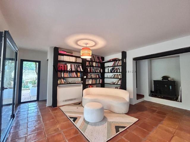 Espectacular Villa con 4 habitaciones de alquiler de temporada en Ibiza photo 0