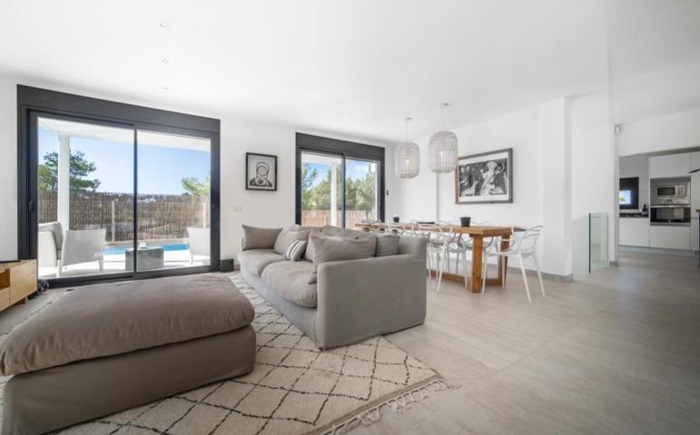 Hermosa villa de 4 habitaciones cerca de Talamanca Beach en Ibiza photo 0