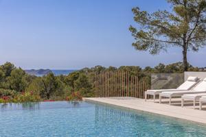 Alquiler de Villa de 7 habitaciones con vistas al mar en Cala Tarida, Ibiza photo 0