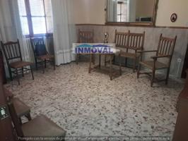 Casa en venta en Valdepeñas, zona hospital photo 0