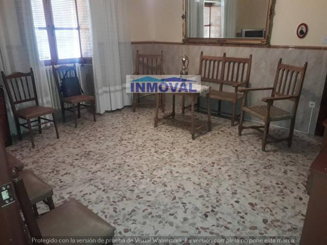 Casa en venta en Valdepeñas, zona hospital photo 0