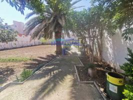 INMOVAL VENDE CASA CON TRES DORMITORIOS EN UNA PARCELA DE 1.700 m² photo 0