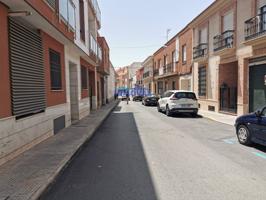 INMOVAL VENDE SOLAR EN EL CENTRO DE VALDEPEÑAS photo 0