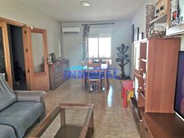 Vivienda pareada de 4 dormitorios con garaje y patio, en la zona sur de Valdepeñas photo 0