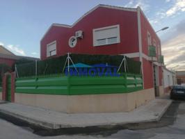 INMOVAL VENDE CHALET EN EL NUEVO VALDEPEÑAS photo 0