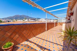 Ático para reformar con terrazas panorámicas – Corazón de Estepona photo 0