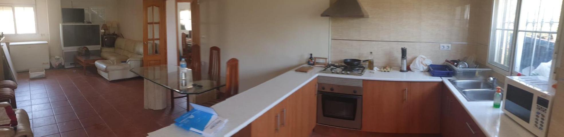 OPORTUNIDAD DE CHALET CON PISCINA ,BARBACOA,TRASTERO Y TERRENO EN CHIVA photo 0