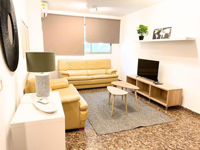 ¡¡¡ Amplio apartamento reformado en complejo residencial con excelentes servicios ¡¡¡ photo 0