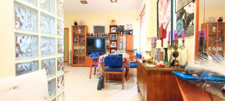Casa con balcón y terraza en Alcàntera de Xúquer – Espacio, comodidad y seguridad photo 0