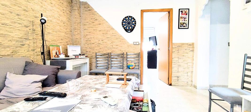 🏡 Piso en venta en La Malvarrosa – ¡Tu hogar junto al mar! photo 0