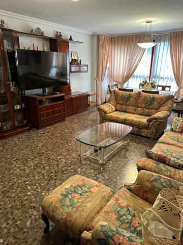 FANTÁSTICA VIVIENDA EN LA PECHINA CON PLAZA DE GARAJE OPCINAL photo 0