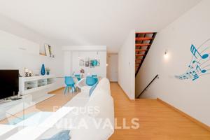 ¡Casa llena de luz y espacios amplios y altos en Castellterçol! photo 0