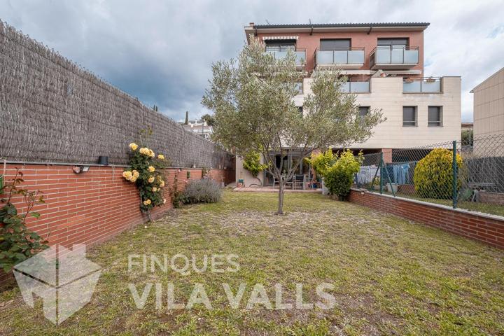 Casa céntrica 5 habitaciones, 3 baños, 2 plazas de Pk photo 0