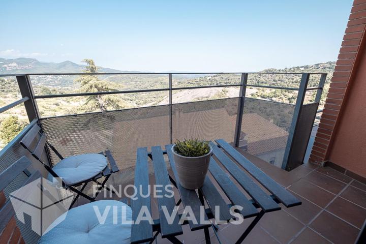 Piso semi nuevo con espectaculares vistas a los Cingles de Bertí y terraza soleada photo 0