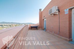 Espectacular ático en Parets del Vallès! photo 0