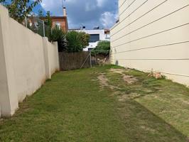 SOLAR EDIFICABLE AL PLE CENTRE DE CALDES photo 0