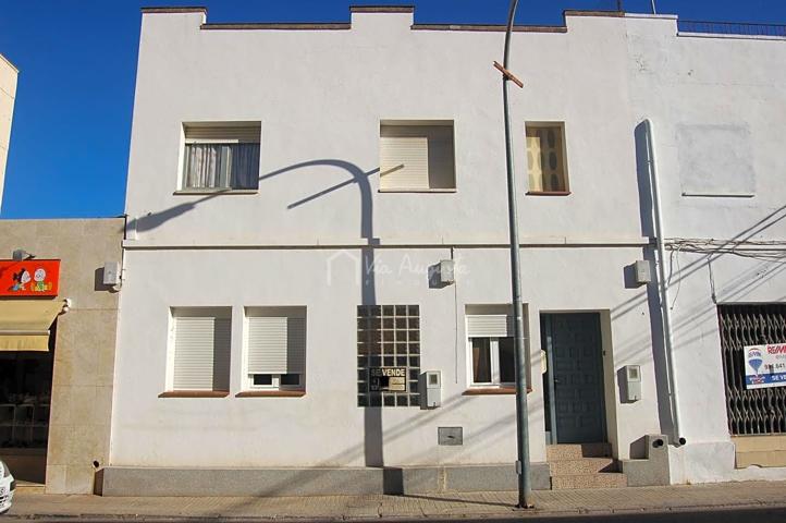 Casa De Pueblo en venta en Deltebre de 160 m2 photo 0