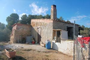 Finca Rústica en venta en El Perelló de 25654 m2 photo 0