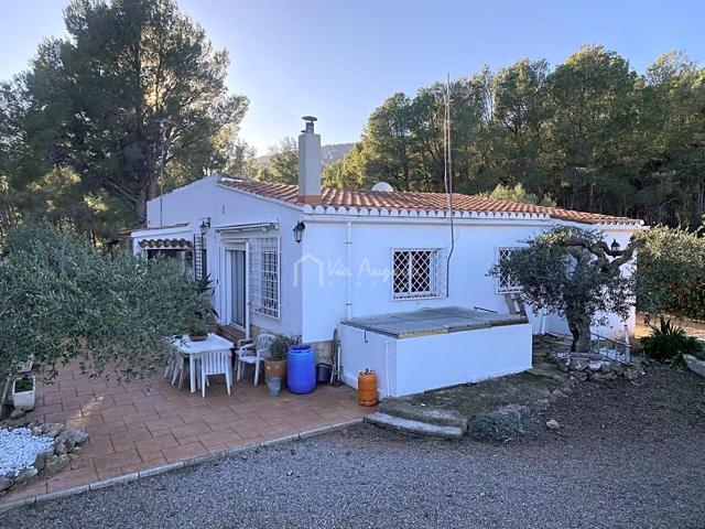 Casa Rústica en venta en Vilanova d&#x27;Escornalbou de 6088 m2 photo 0