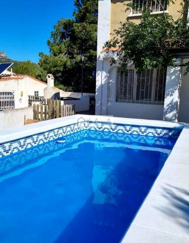 Casa Rústica en venta en El Perelló de 287 m2 photo 0
