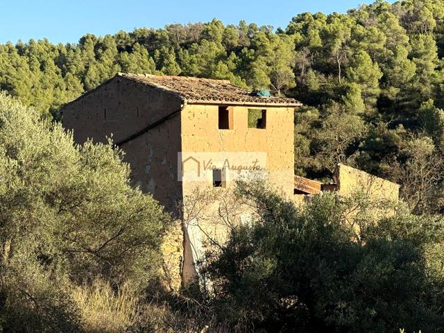 Finca Rústica en venta en La Torre de l&#x27;Espanyol de 67000 m2 photo 0