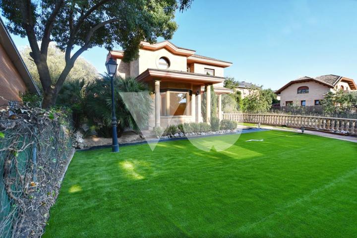 Chalet independiente en venta, Colmenarejo, Madrid photo 0