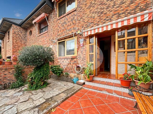 Chalet adosado en el Guijo- Galapagar photo 0