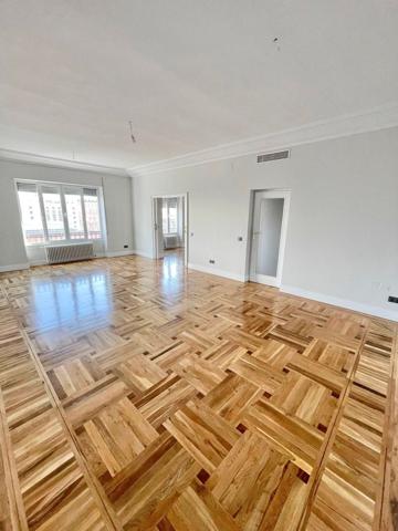 Piso En alquiler en Chamberí, Madrid photo 0