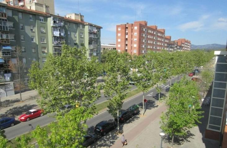 EN LA AVDA MATADEPERA photo 0