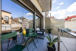 ¡¡CREU ALTA - ESPECTACULAR CASA CON PATIO CON PISCINA y ASCENSOR!! photo 0