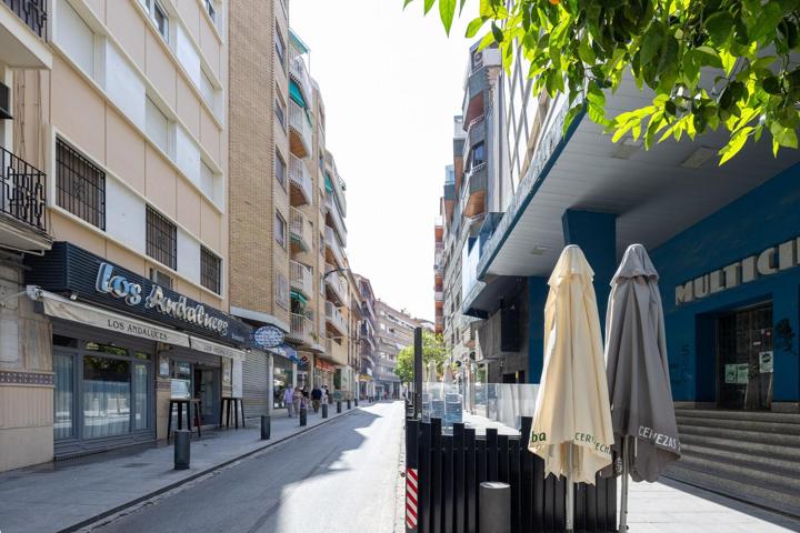 MAGNIFICO ATICO EN PLAZA DE GRACIA, 4DORM, 2BAÑOS, GARAJE,TRASTERO photo 0