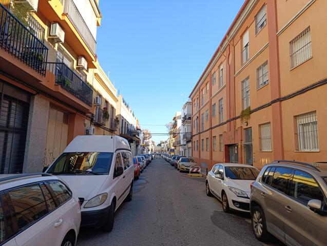 Local comercial en Maestro Falla, Cerro del Águila, Sevilla photo 0