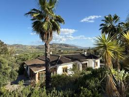 Encantadora finca rústica con vistas en Álora, a solo 5 minutos del centro photo 0