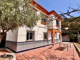 Gran oportunidad en Pinos de Alhaurín! Chalet con 3 viviendas, piscina y 1.500m² de terreno photo 0