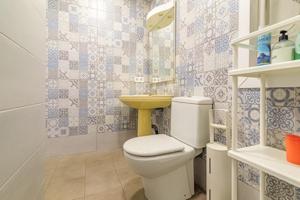 Inversión Segura: Dos Locales Exteriores de 380m² en Collblanc ¡Rentabilidad Garantizada! photo 0