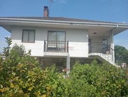 chalet con finca cerrada photo 0
