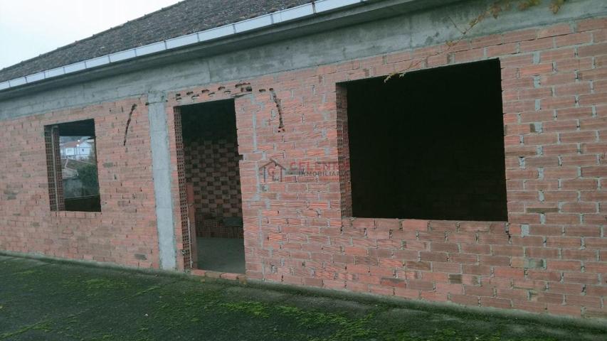 construcion en ladrillo en finca de 1530m2 photo 0