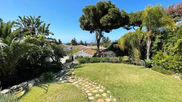 Gran oportunidad de adquirir una Villa en Artola - Marbella photo 0