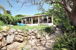 Gran oportunidad de adquirir una Villa en Artola - Marbella photo 0