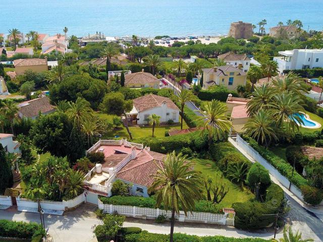 VILLA JUNTO AL MAR EN VENTA EN MARBESA | MARBELLA photo 0