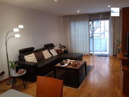 Piso de 4 habitaciones en el centro de Molins de Rei photo 0