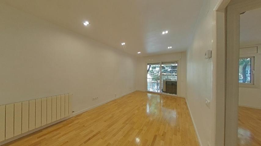 PISO ALQUILADO EN SANTS-LES CORTS photo 0