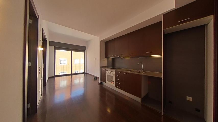 PISO ALQUILADO EN SANTS photo 0