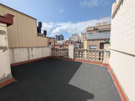 PRECIOSO PISO REFORMADO CON TERRAZA photo 0
