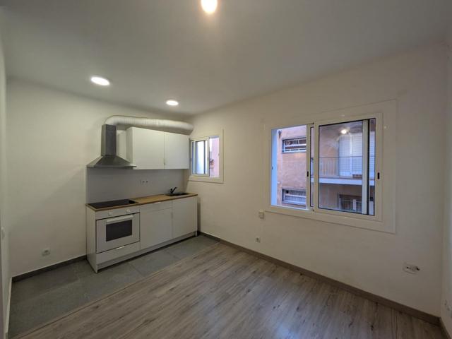 PISO REFORMADO DE 3 HABITACIONES photo 0