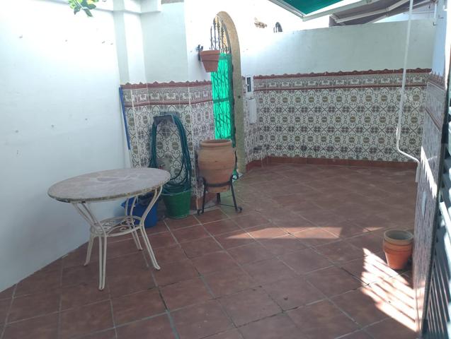 Unifamiliar: Descubre tu hogar ideal Zona Las Canteras: un rincón lleno de encanto y posibilidades** photo 0