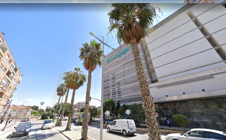 Se vende local comercial de 2100 m2 cercano al Corte Inglés y Ramón y Cajal photo 0