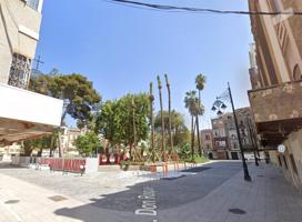 Se alquila local comercial en el casco histórico de la ciudad photo 0