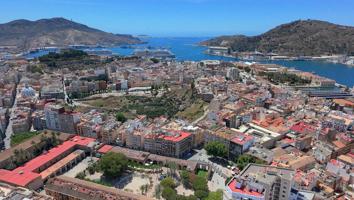 Se vende exclusivo piso de 177 m2 aprox en pleno centro de cartagena photo 0