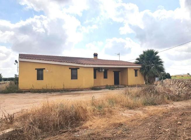 Se vende casa de campo con parcela rústica y pozo legalizado en Fuente Álamo photo 0